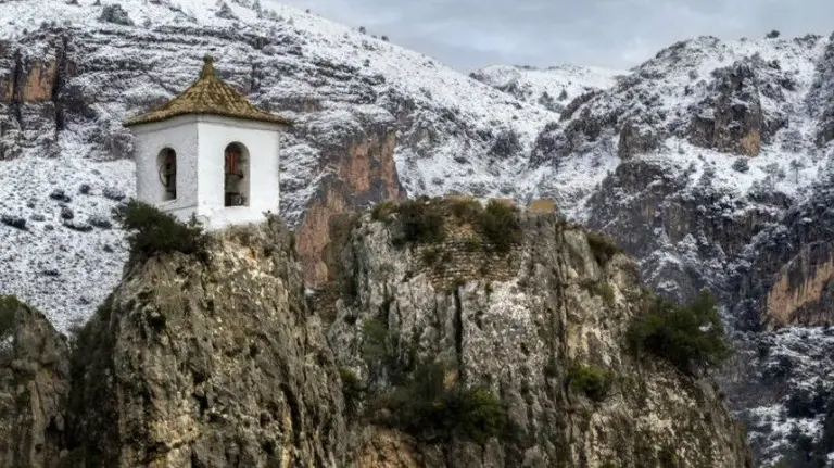 Pueblo de Castell de Guadalest en Valencia.
