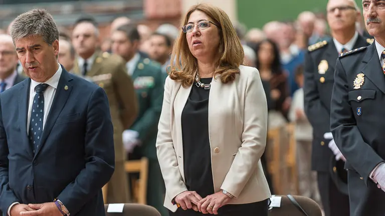 La Delegada del Gobierno, Carmen Alba, en el día de la Policia Nacional. PABLO LASAOSA.