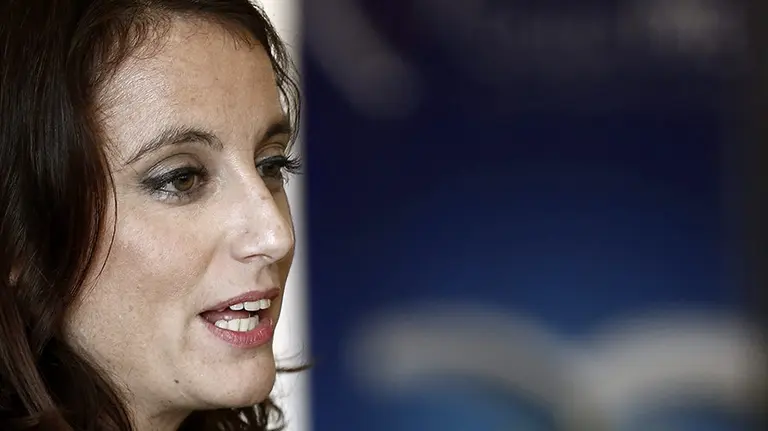 GRA132. PAMPLONA, 03/10/2015.- La vicesecretaria de Estudios y Programas del PP, Andrea Levy, durante su intervención en la clausura de la I Escuela de Invierno de Nuevas Generaciones del PP de Navarra. EFE/Jesús Diges