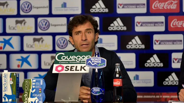 Luis Milla en rueda de prensa. PABLO LASAOSA.