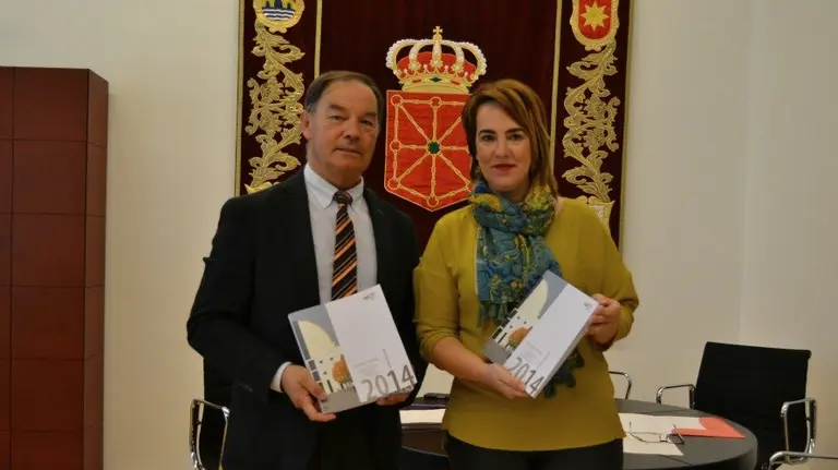Ainhoa Aznárez y Román Felones.