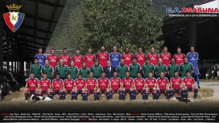 Póster oficial de Osasuna 2015-16, obra de Míkel Saiz.