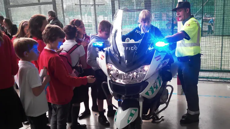 Jornada-puertas-abiertas-policia8