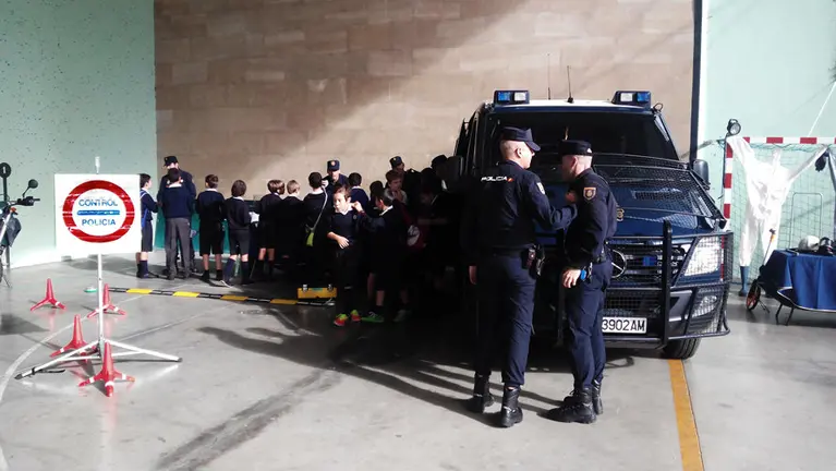 Jornada de puertas abiertas organizada por la Policía Nacional y la Guardia Civil.