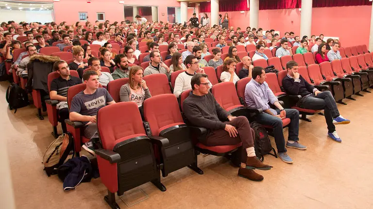 Una vista de los asistentes a la jornada celebrada en la UPNA.