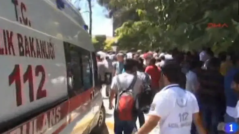 Dos explosiones golpean el centro de Ankara