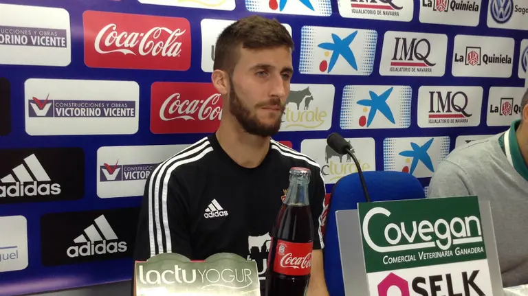 Oier Sanjurjo en rueda de prensa.