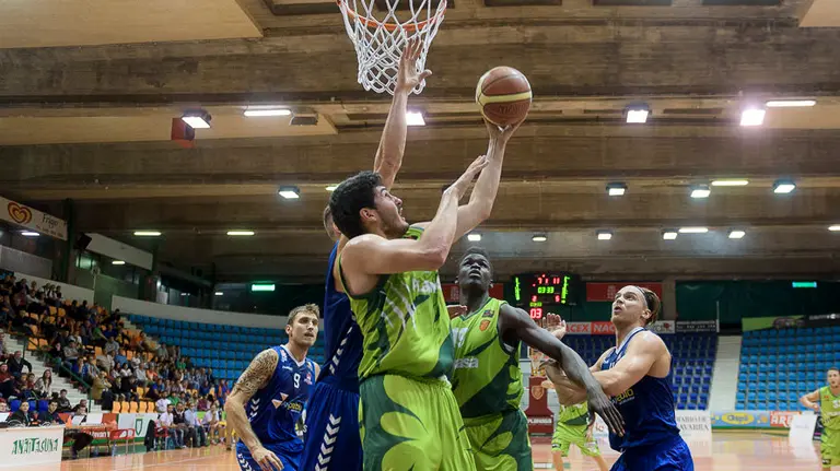Partido de baloncesto Planasa Anaitasuna - San Pablo Burgos. Foto PABLO LASAOSA.