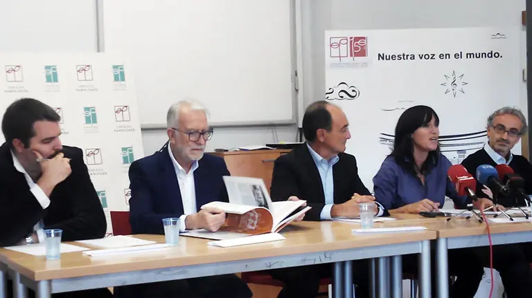 presentacion-libro-orfeon-mesa