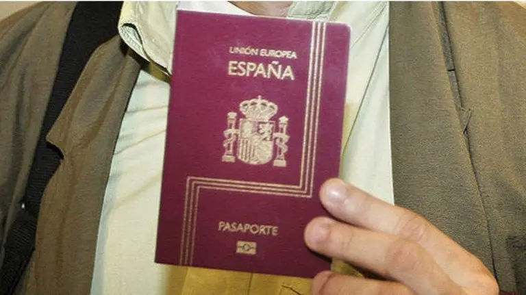 Pasaporte español.EFE.