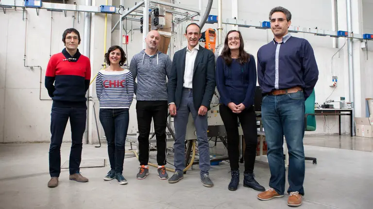 El grupo de investigación: de izq. a dcha., Álvaro Martínez Echeverri, Gurutze Pérez Artieda, Patxi Sorbet Presentación, David Astrain Ulibarrena, Patricia Aranguren Garacochea y Antonio Rodríguez García.