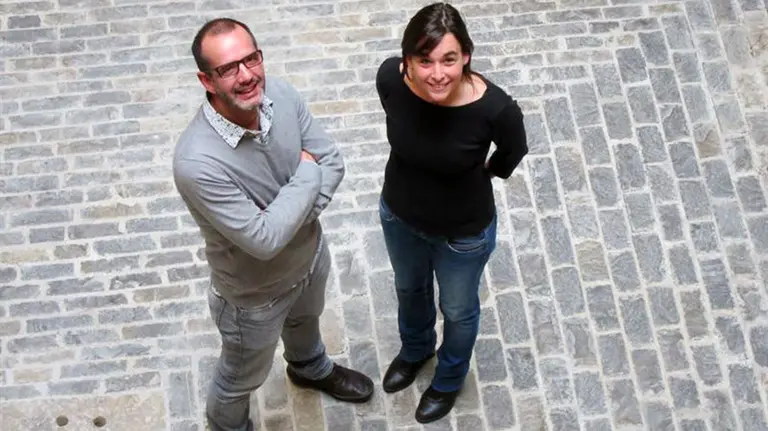 Los candidatos de Ahora en Común: Begoña Alfaro por el Congreso y Iñaki Bernal, por el Senado,