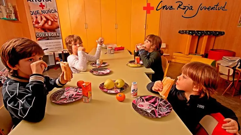 Alimentación-Infancia---Cruz-Roja