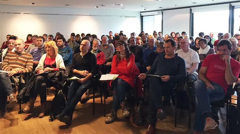 Cargos de EH Bildu reunidos en Berriozar (Foto Bildu)