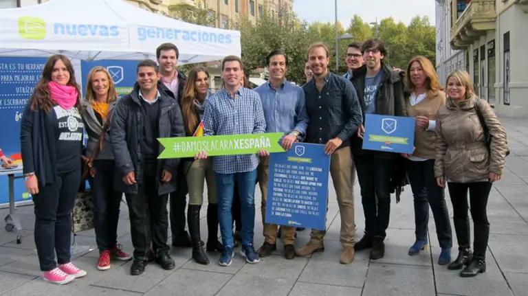 Nuevas generaciones del PP en Pamplona.