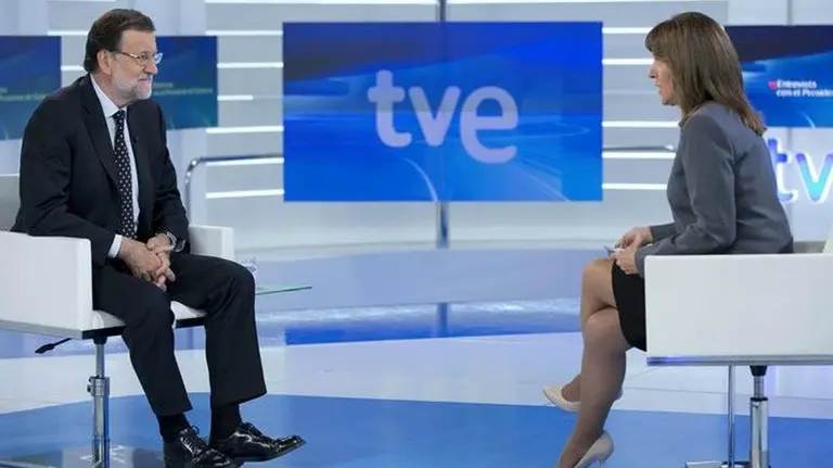 Ana Blanco entrevista al presidente del Gobierno, Mariano Rajoy. EFE.