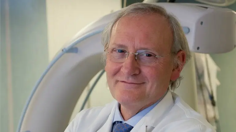 El Dr. José Calabuig, especialista en Medicina Deportiva y Cardiología de la Clínica Universidad de Navarra, ofrecerá la charla “Deporte y medicina, una cuestión de salud”.