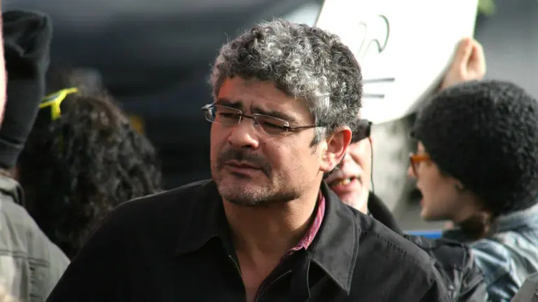 El director de Alternative Information Center (AIC), Sergio Yanhi.