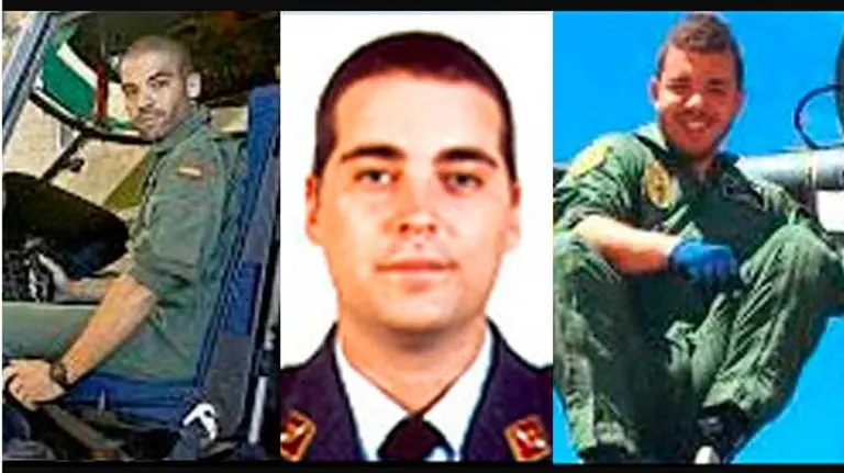 tres-militares-helicóptero