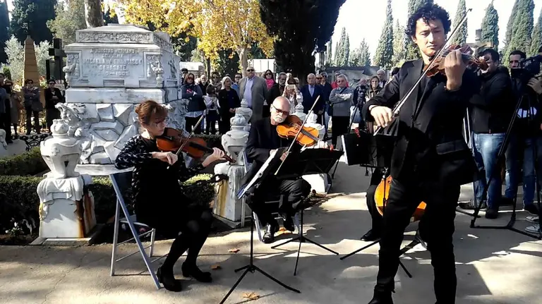 El solista Yorrick Troman acompañado por Ana Siwek al violín, Jerzy Wojtysiak con viola y Tomasz Przylecki con violonchelo.