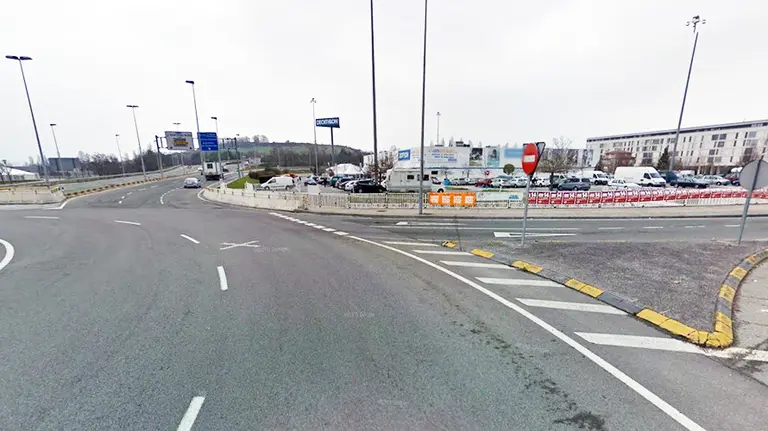 Rotonda de Berriozar junto a Decathlon