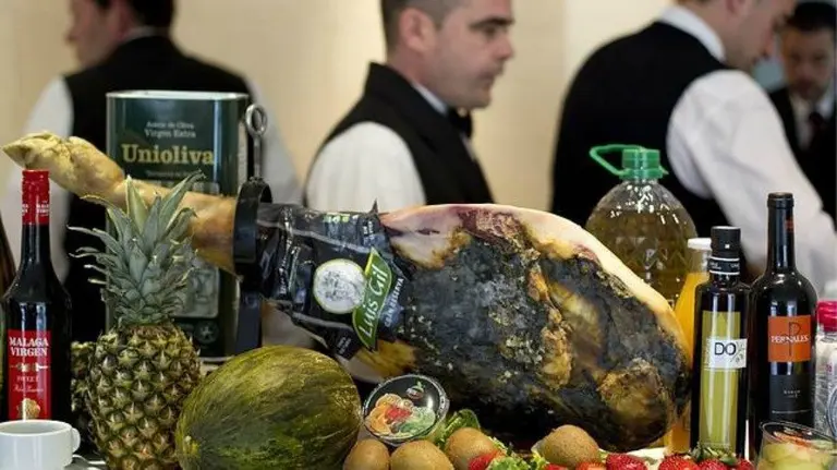 Productos que forman parte de la dieta mediterránea. EFE.