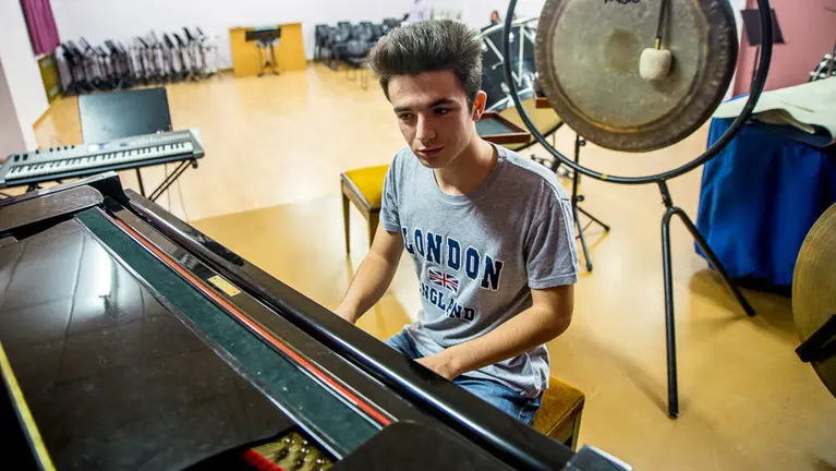 Javier Erro concursante de La Voz Kids. IÑIGO ALZUGARAY-3