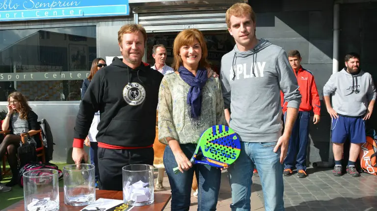 Ángeles Picón agraciada con la nueva versus.