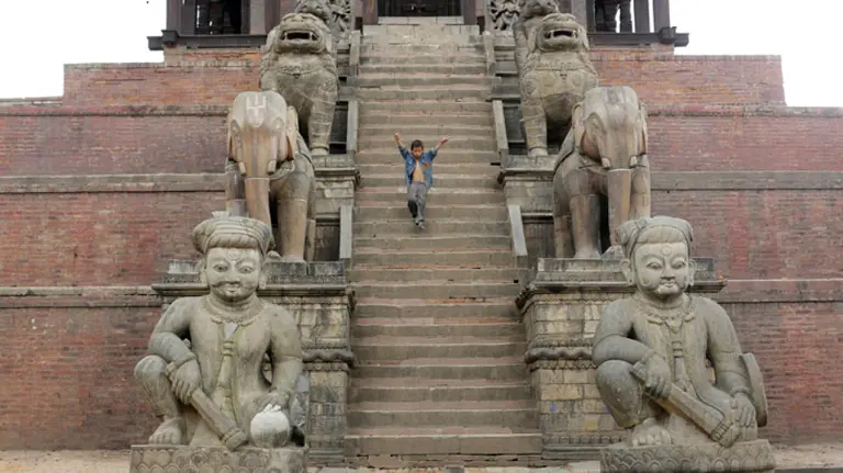 Un niño en Nepal. EFE
