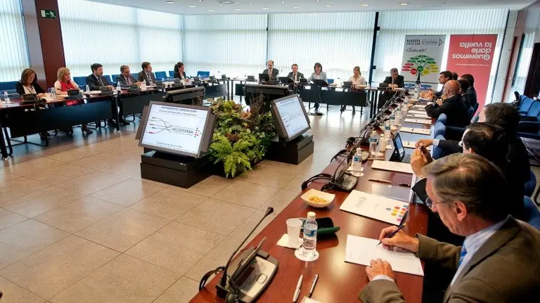 Reunión del patronato de la Fundación Moderna.
