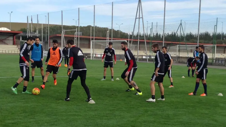 Entrenamiento de Osasuna en Tajonar.