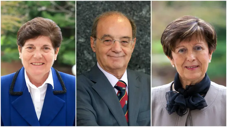 Los catedráticos Pilar Sesma y Jesús Prieto, y la antigua directora de Enfermería de la Clínica,  María Ángeles Sánchez.