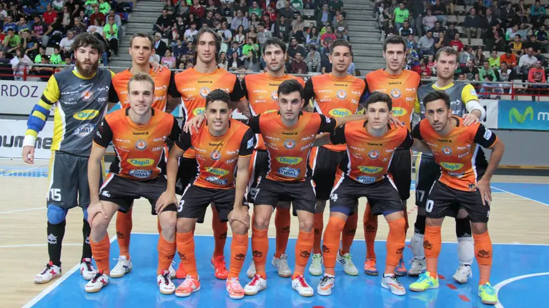 Equipo Aspil Vidal en la pista de Torrejón de Ardoz.