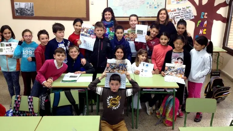 Charla con estudiantes de primaria.