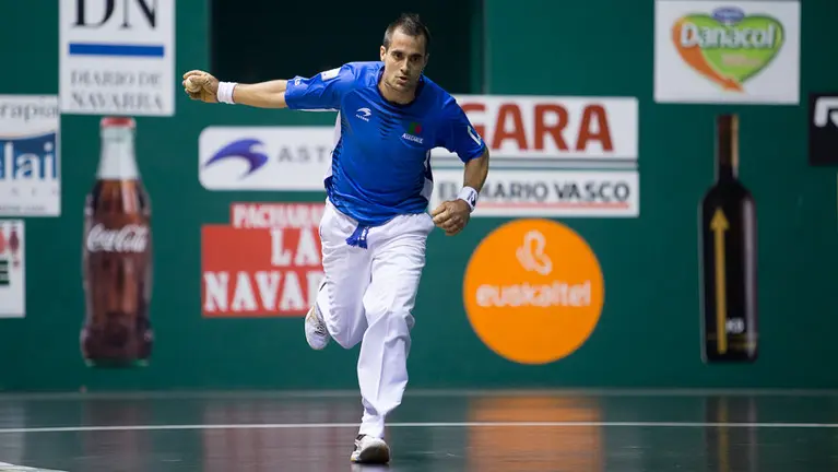 Semifinal Campeonato del 4 y Medio. Urrutikoetxea-Bengoetxea VI (22-18). IÑIGO ALZUGARAY. -2