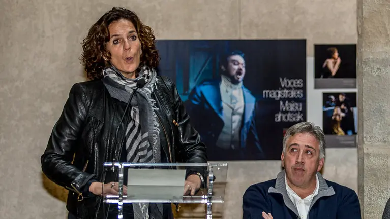 Presentación del proyecto de Presupuestos del Ayuntamiento de Pamplona para 2016 en el palacio de Condestable. IÑIGO ALZUGARAY. -48