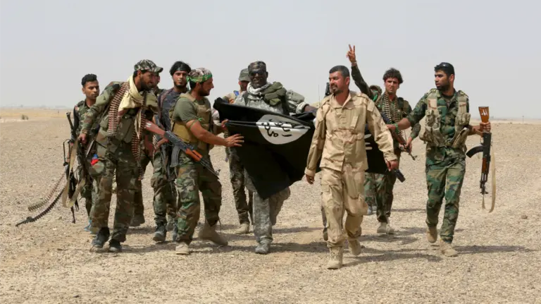 Detectan 250 transferencias en España sospechosas de financiar traslados de yihadistas. EP