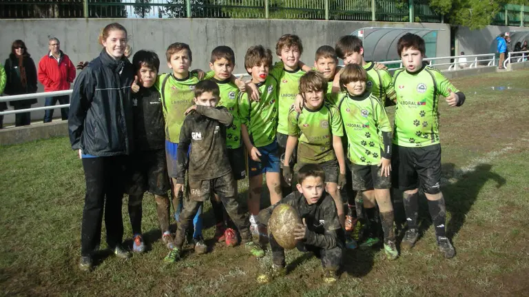 Jugadores de base del Gigantes de Navarra Rugbi.