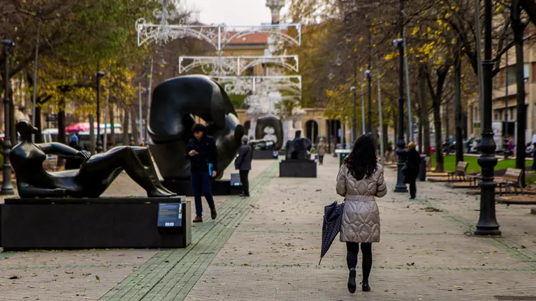 Tiempo, día gris y frío en Pamplona. IÑIGO ALZUGARAY