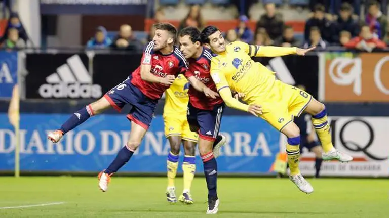 Partido entre Osasuna y Alcorcón en Pamplona.
