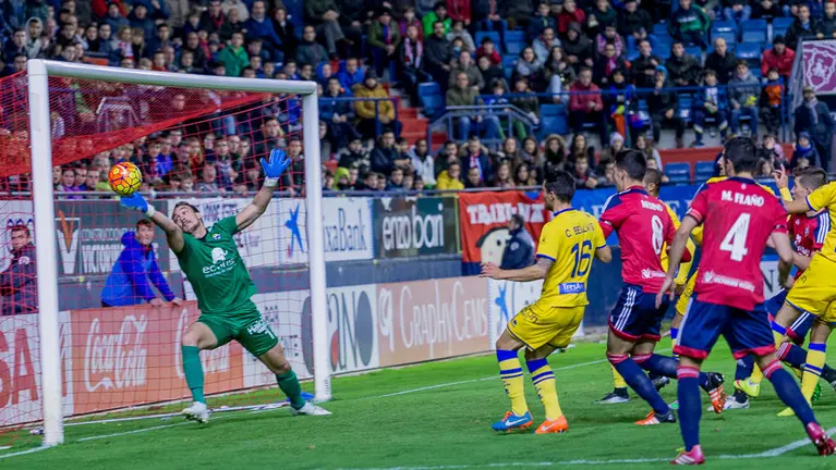 Partido entre C.A. Osasuna y A.D. Alcorcón (1-2), celebrado en El Sadar. IÑIGO ALZUGARAY. -20