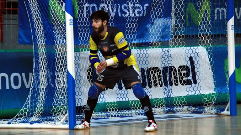 Juan Bosco Molina es portero del Aspil Vidal.