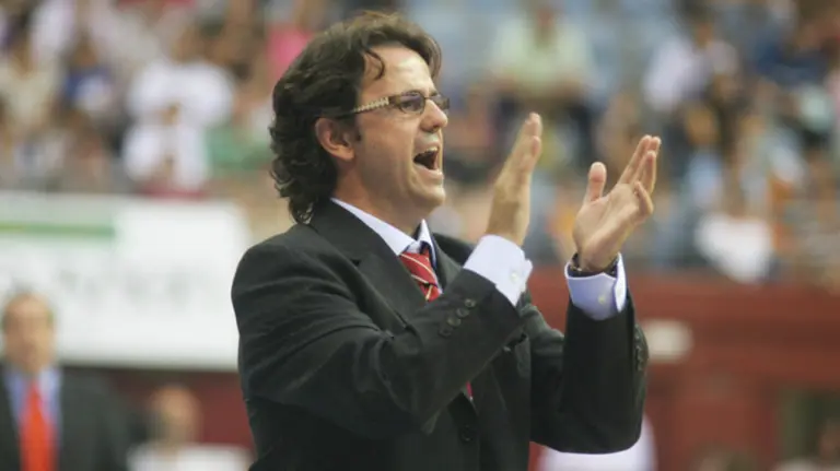 Porfirio Fisac es el nuevo entrenador del Gipuzkoa Basket.