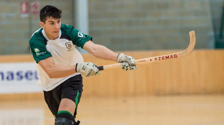 Jugada de ataque de Oberena hockey patines.