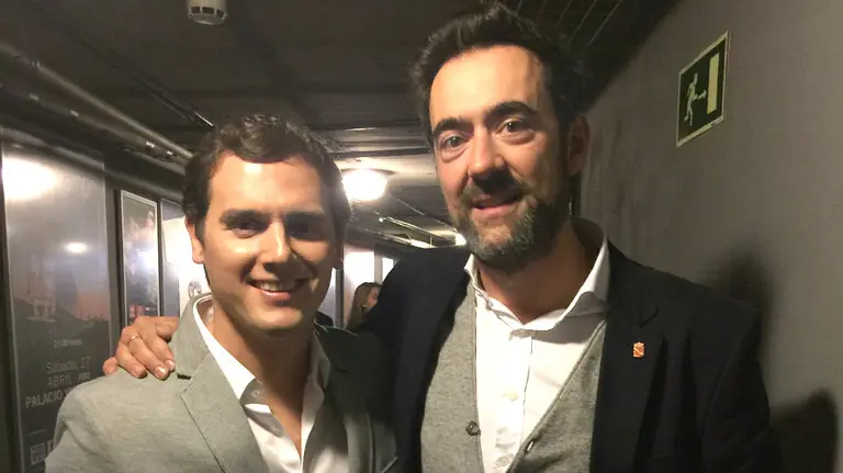 Albert Rivera y Ramón Romero, tras el acto central de campaña en Vistalegre.