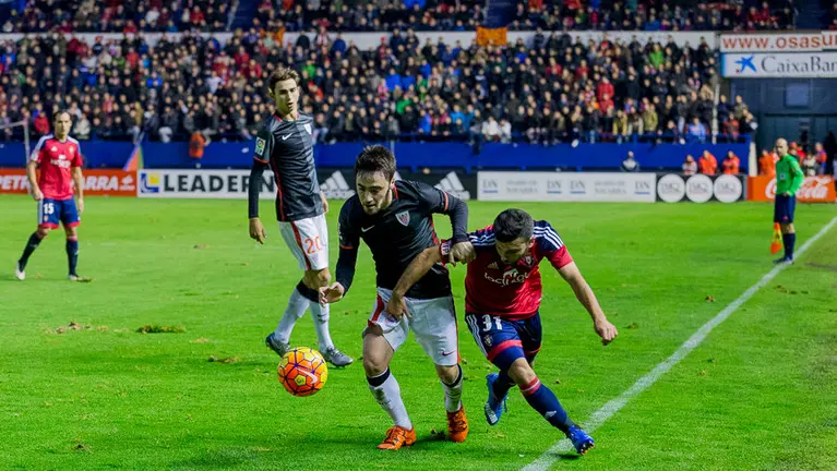 Partido de Liga Adelante entre Club Atlético Osasuna y Bilbao Athletic (1-1). IÑIGO ALZUGARAY (19)