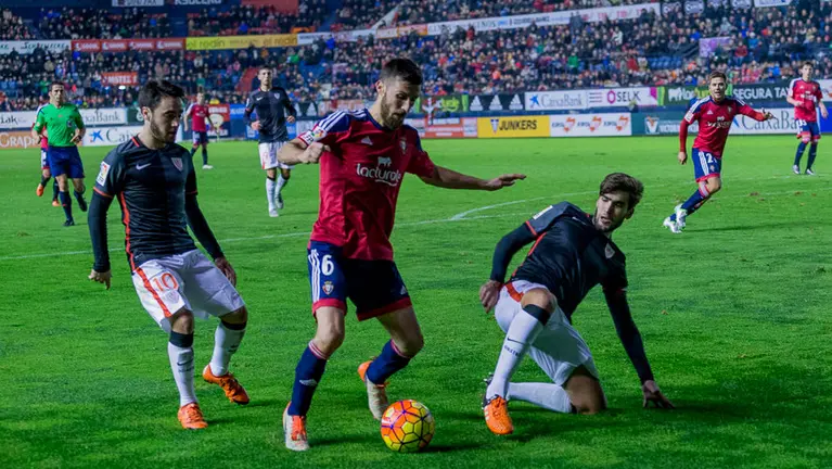Partido de Liga Adelante entre Club Atlético Osasuna y Bilbao Athletic (1-1). IÑIGO ALZUGARAY (43)