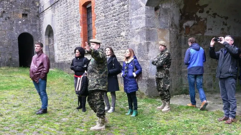 Dabid Anaut, Eduardo Santos, Inma Jurío, Mónica Doménech, Ana San Martín, Patxi Leuza, Álvaro Michael.