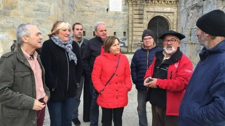 El candidato de EH Bildu por Navarra al Congreso, Sabino Cuadra, en el Fuerte de San Cristóbal.