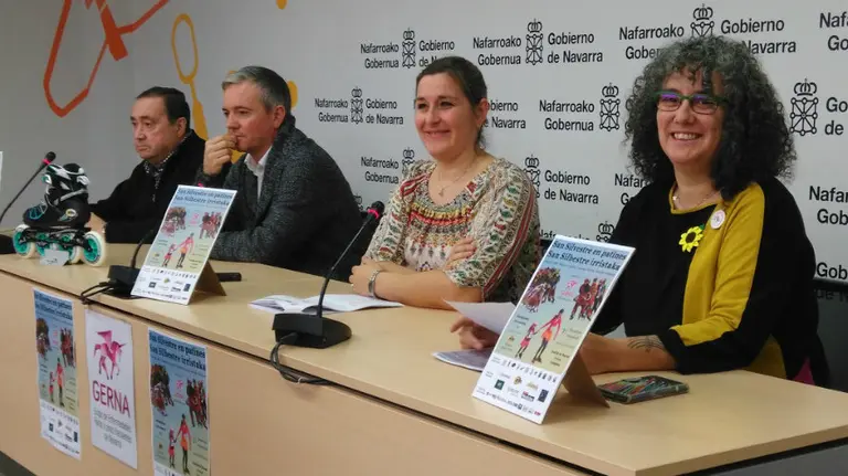Presentación de la San Silvestre sobre patines. Foto federación navarra.